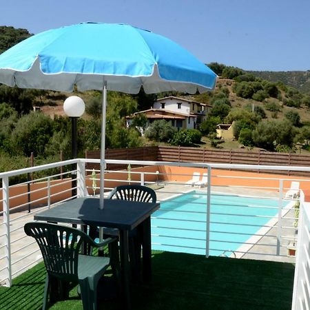 B&B Il Mirto Di Paola Torpè Εξωτερικό φωτογραφία