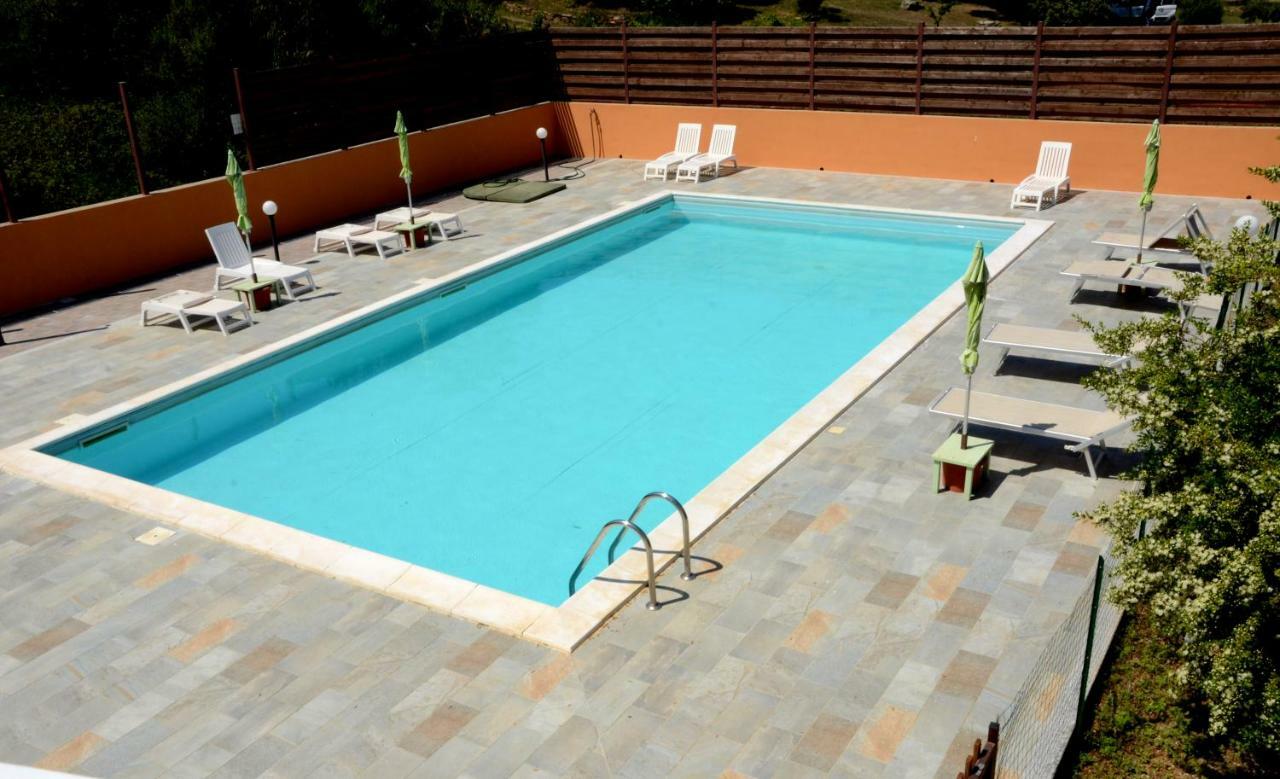 B&B Il Mirto Di Paola Torpè Εξωτερικό φωτογραφία