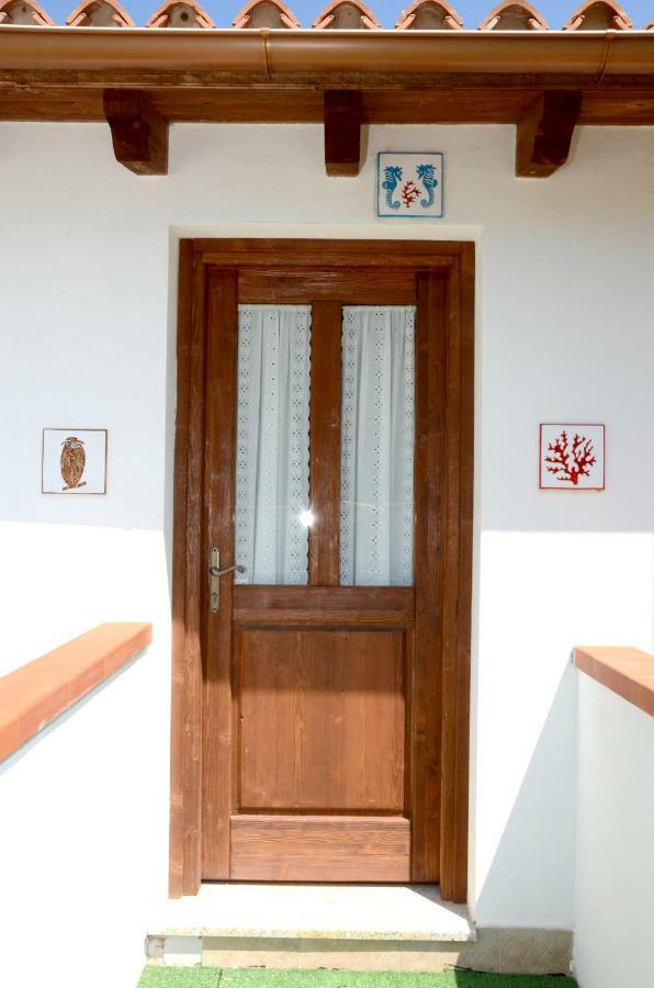 B&B Il Mirto Di Paola Torpè Εξωτερικό φωτογραφία